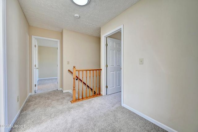 2163 Bluegrama Dr, Burlington, KY 41005