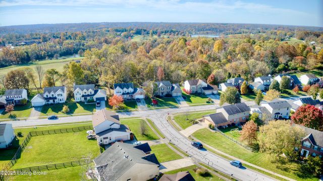 2163 Bluegrama Dr, Burlington, KY 41005