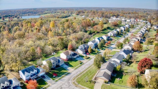 2163 Bluegrama Dr, Burlington, KY 41005