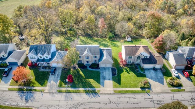 2163 Bluegrama Dr, Burlington, KY 41005