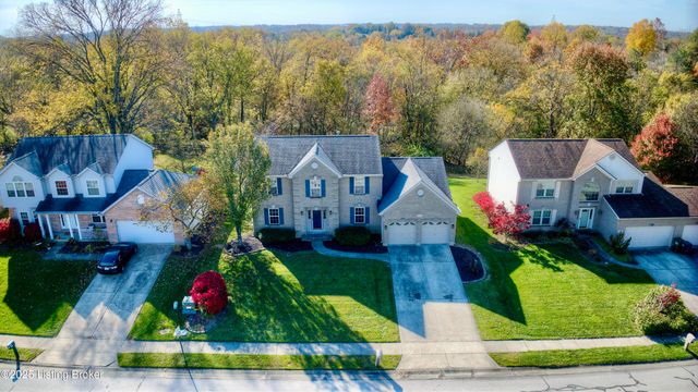 2163 Bluegrama Dr, Burlington, KY 41005