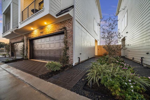 10616 Cascade Ledge Lane, Houston, TX 77025