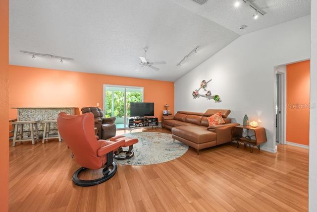 658 CLARK COURT, Mount Dora, FL 32757