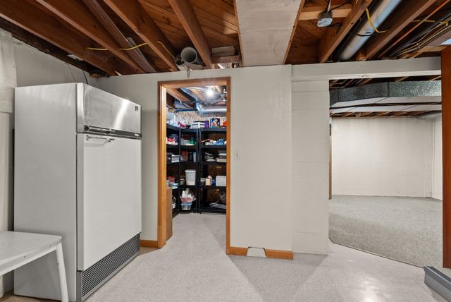 7913 E Indiana Ave, Spokane, WA 99212