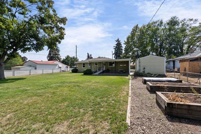 7913 E Indiana Ave, Spokane, WA 99212