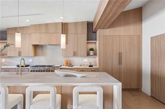 1120 White Sails Way, Corona Del Mar, CA 92625
