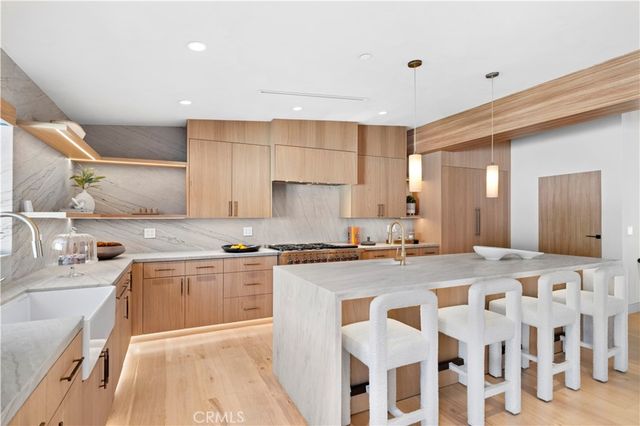 1120 White Sails Way, Corona Del Mar, CA 92625