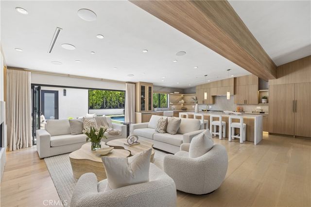 1120 White Sails Way, Corona Del Mar, CA 92625