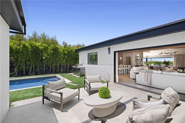 1120 White Sails Way, Corona Del Mar, CA 92625