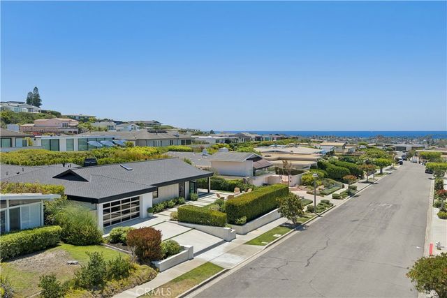 1120 White Sails Way, Corona Del Mar, CA 92625