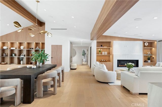 1120 White Sails Way, Corona Del Mar, CA 92625