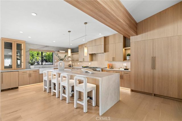 1120 White Sails Way, Corona Del Mar, CA 92625