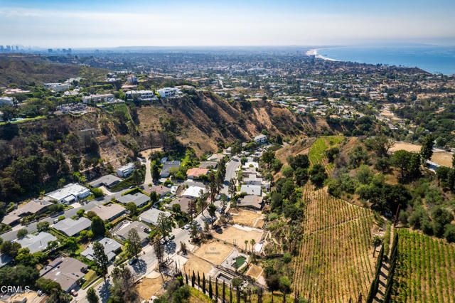 1227 Bienveneda Avenue, Los Angeles, CA 90272