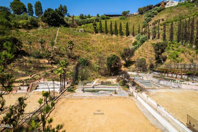 1227 Bienveneda Avenue, Los Angeles, CA 90272