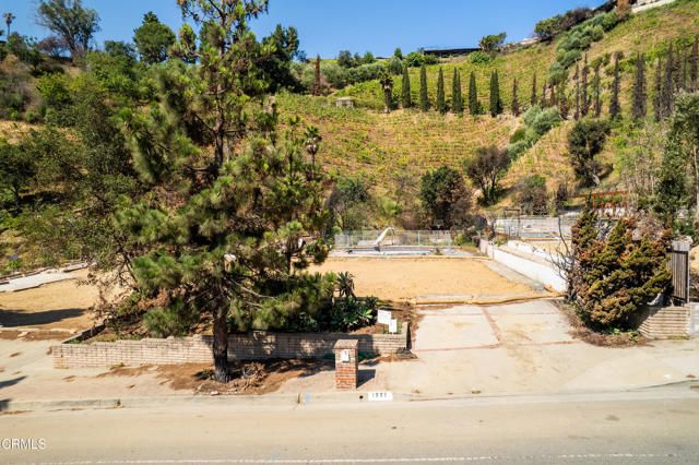 1227 Bienveneda Avenue, Los Angeles, CA 90272