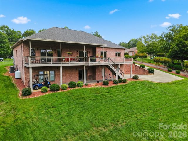 495 Windsor Drive, Taylorsville, NC 28681