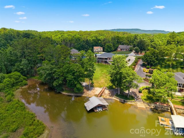 495 Windsor Drive, Taylorsville, NC 28681