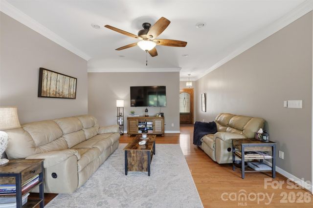 495 Windsor Drive, Taylorsville, NC 28681