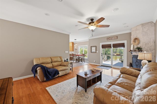 495 Windsor Drive, Taylorsville, NC 28681