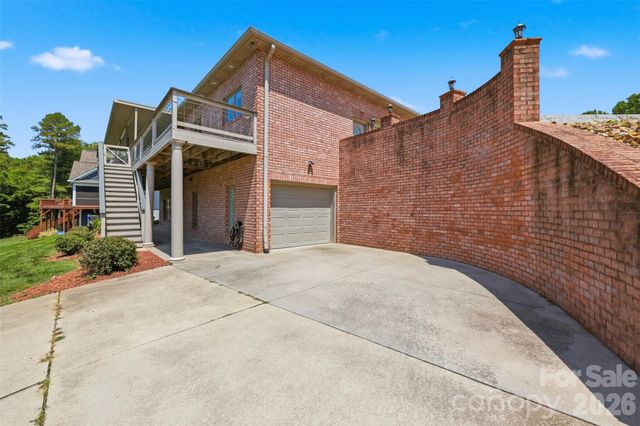 495 Windsor Drive, Taylorsville, NC 28681