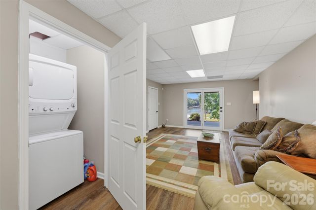 495 Windsor Drive, Taylorsville, NC 28681
