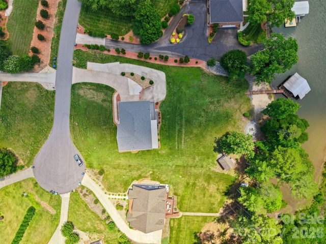 495 Windsor Drive, Taylorsville, NC 28681