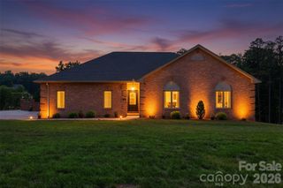 495 Windsor Drive, Taylorsville, NC 28681