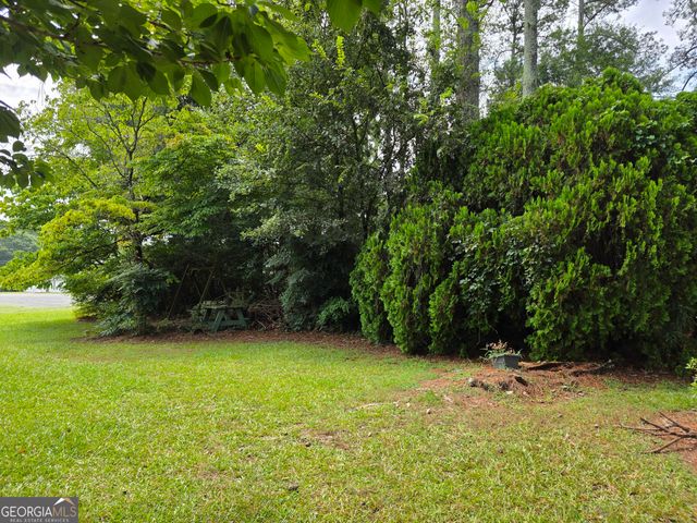1215 Glenn Carrie Road, Hull, GA 30646