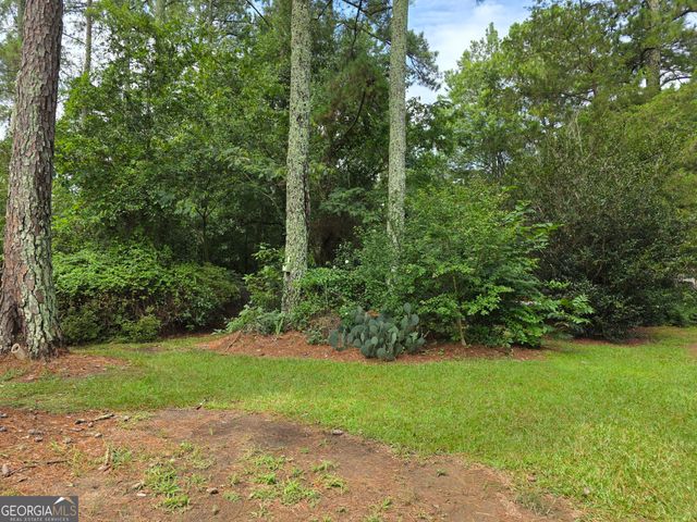 1215 Glenn Carrie Road, Hull, GA 30646