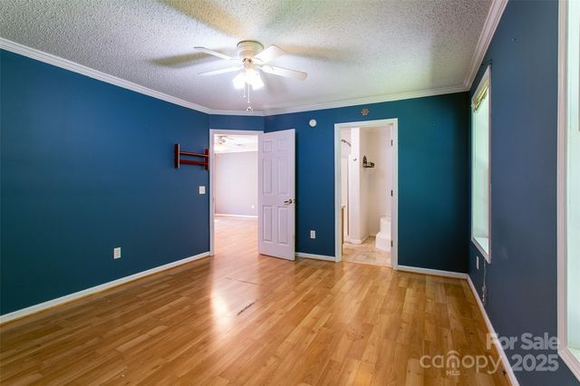11 Grand Canyon Drive, Hendersonville, NC 28792