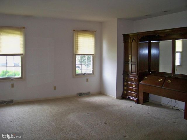 1968 WILDERNESS RD, Lancaster, PA 17603