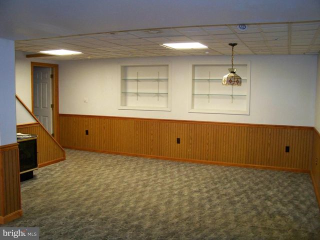 1968 WILDERNESS RD, Lancaster, PA 17603
