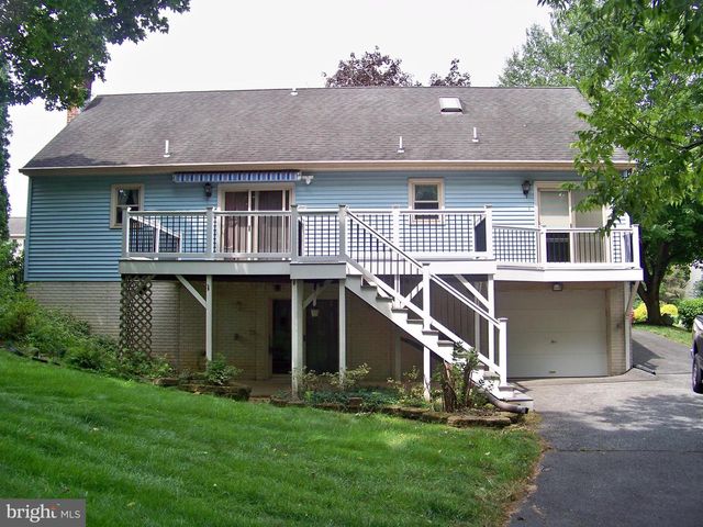 1968 WILDERNESS RD, Lancaster, PA 17603