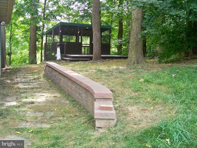 1968 WILDERNESS RD, Lancaster, PA 17603