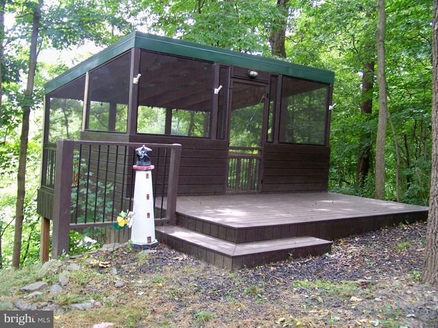 1968 WILDERNESS RD, Lancaster, PA 17603