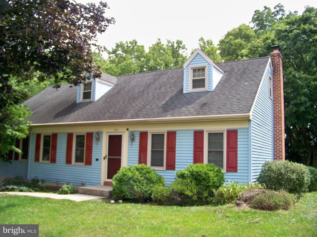 1968 WILDERNESS RD, Lancaster, PA 17603