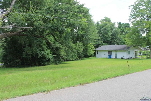 440 Ellis Drive, Waskom, TX 75692