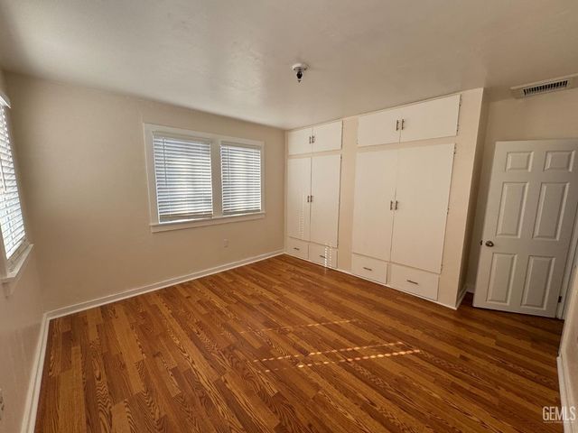 200 E Street, Taft, CA 93268