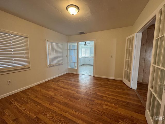 200 E Street, Taft, CA 93268