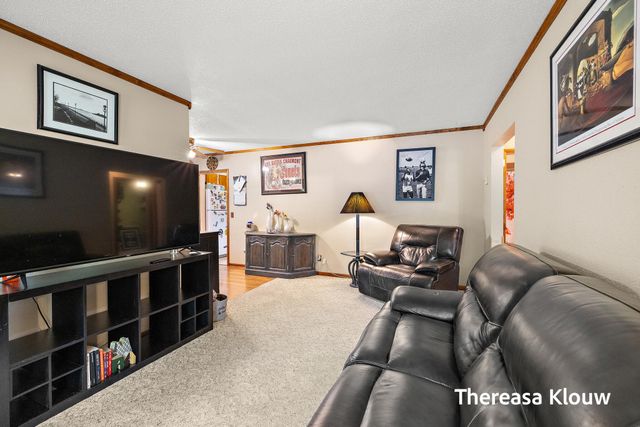 710 Quarterline Road, Muskegon Twp, MI 49442