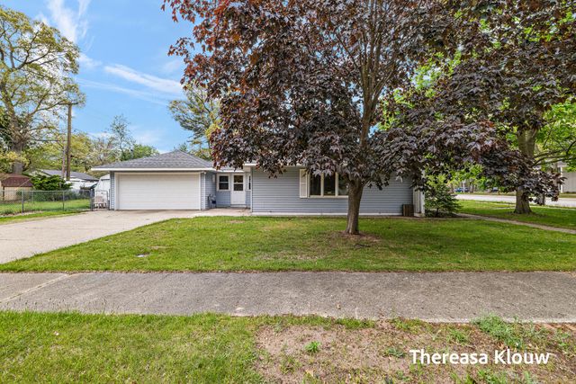 710 Quarterline Road, Muskegon Twp, MI 49442