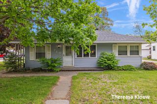 710 Quarterline Road, Muskegon Twp, MI 49442