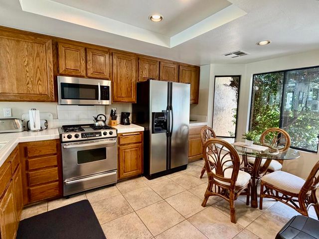 257 Calle Del Verano, Palm Desert, CA 92260