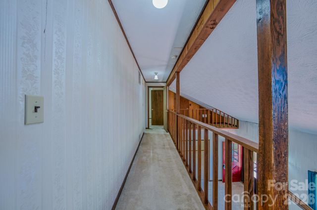 42 Camelfield Road, Weaverville, NC 28787
