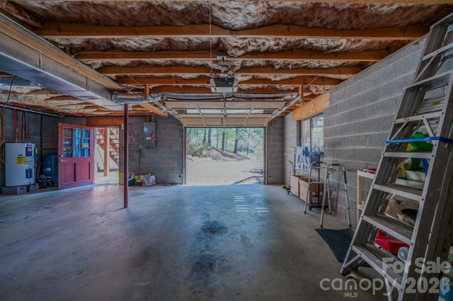 42 Camelfield Road, Weaverville, NC 28787