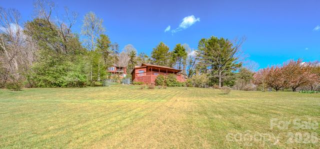 42 Camelfield Road, Weaverville, NC 28787