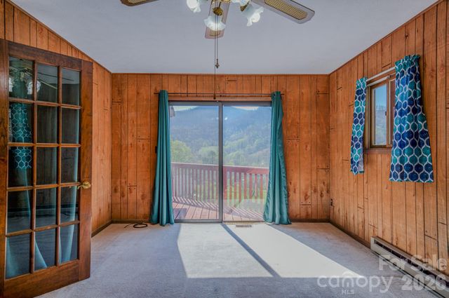 42 Camelfield Road, Weaverville, NC 28787