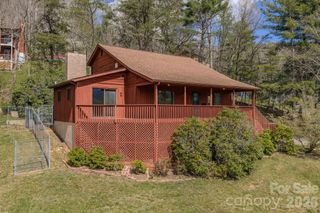 42 Camelfield Road, Weaverville, NC 28787
