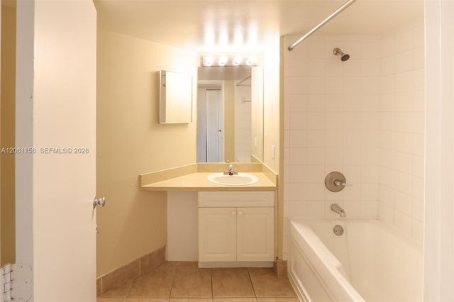 520 SE 5th Ave 1603, Fort Lauderdale, FL 33301