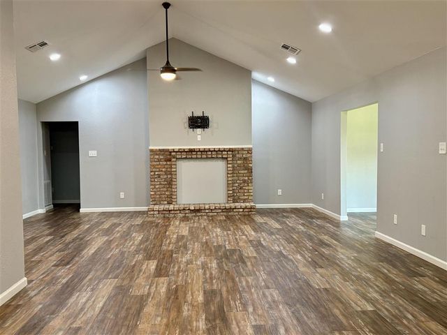 4909 W Saint Charles Ave Avenue, Lake Charles, LA 70605